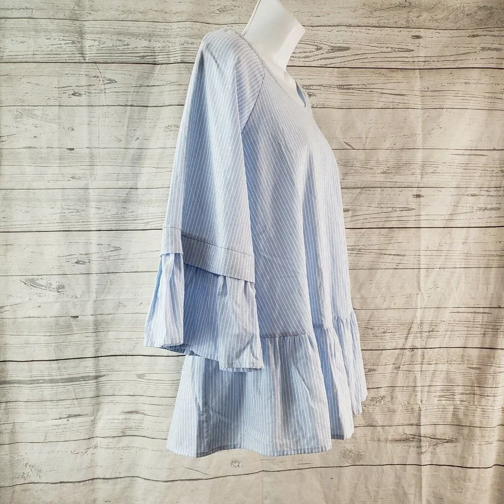 Pleione Womens Ruffle Hem Top Sz Medium Blue White Striped 3/4 Sleeve Cotton - Picture 3 of 6